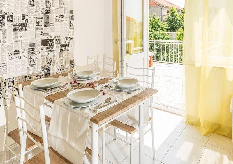 Apartments Tepavac Novi Vinodolski Exterior foto