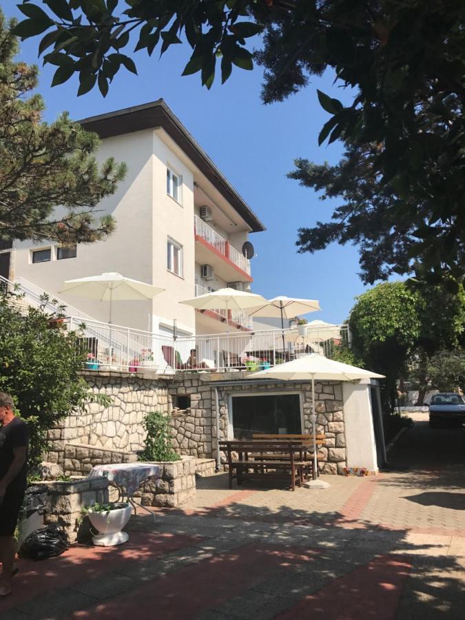 Apartments Tepavac Novi Vinodolski Exterior foto