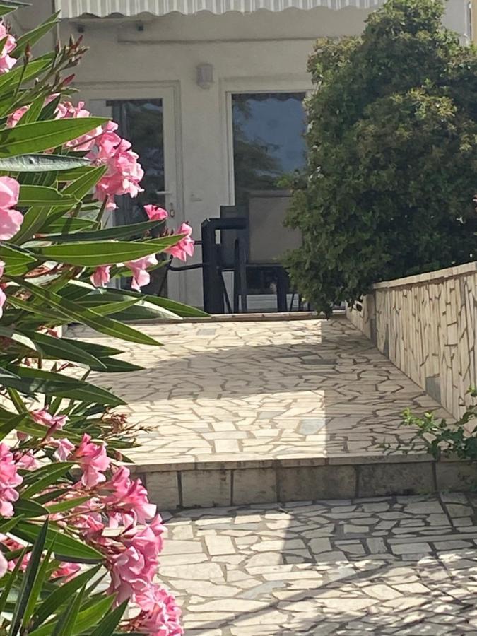 Apartments Tepavac Novi Vinodolski Exterior foto